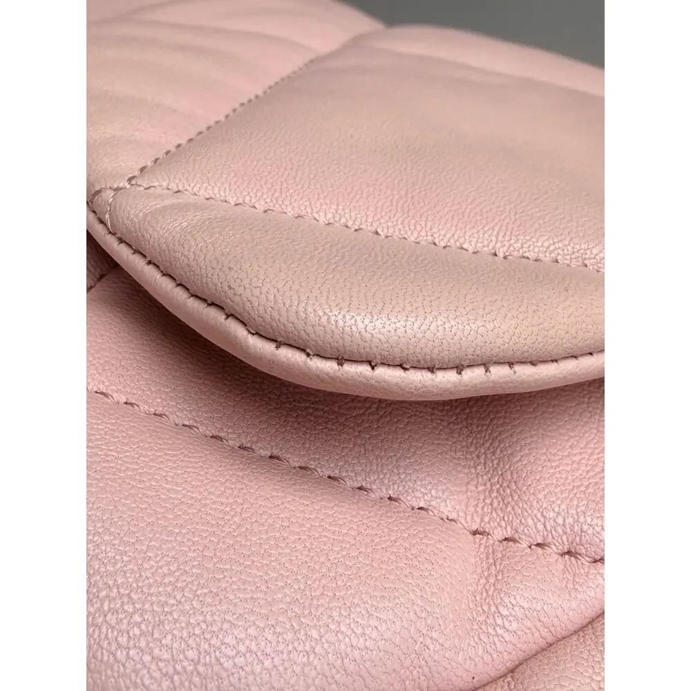 Chanel 19 Flap Bag Quilted Leather Large Light Pink 82937